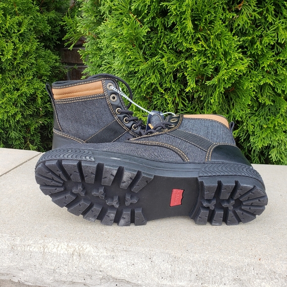NWT LEVI'S Lace-up High-top Denim/Leather Boots 9 - Picture 9 of 9